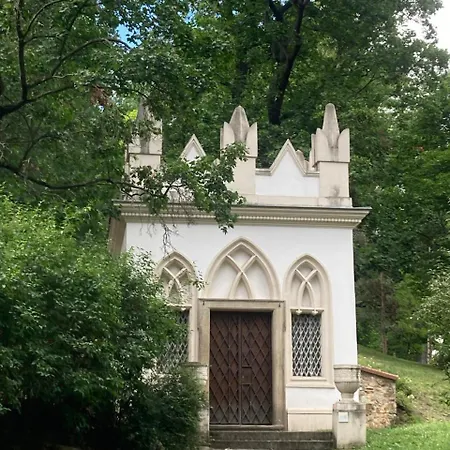 Park Klamovka 아파트 *